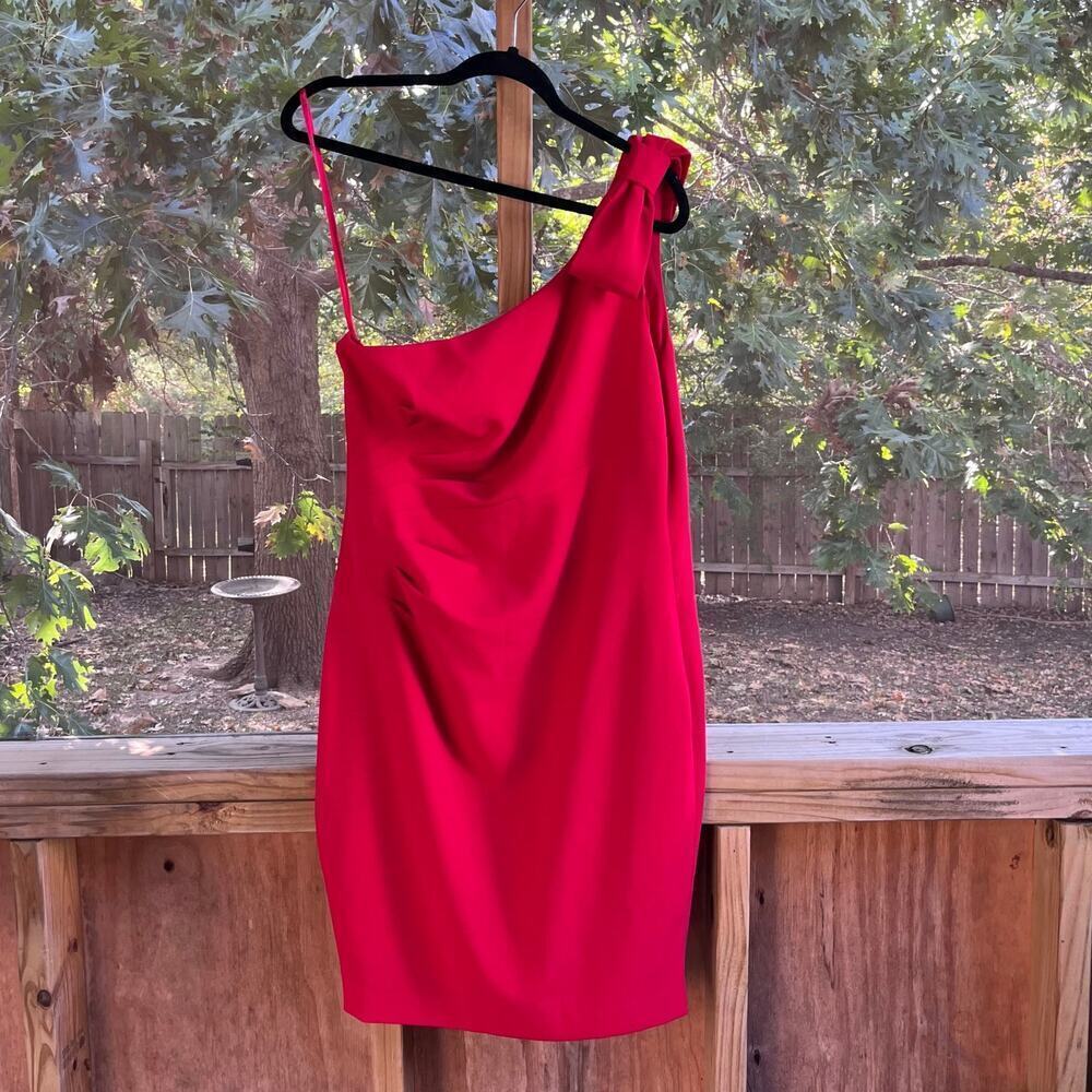 Ann Taylor Women's Red One Shoulder Side Pleated Cocktail Dress Size 12. NEW